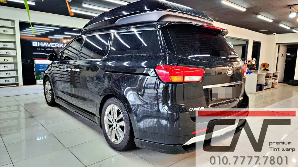 Kia Carnival Hi-Limousineのカーフィルム施工事例|費用目安・仕上がり 施工写真 3-1