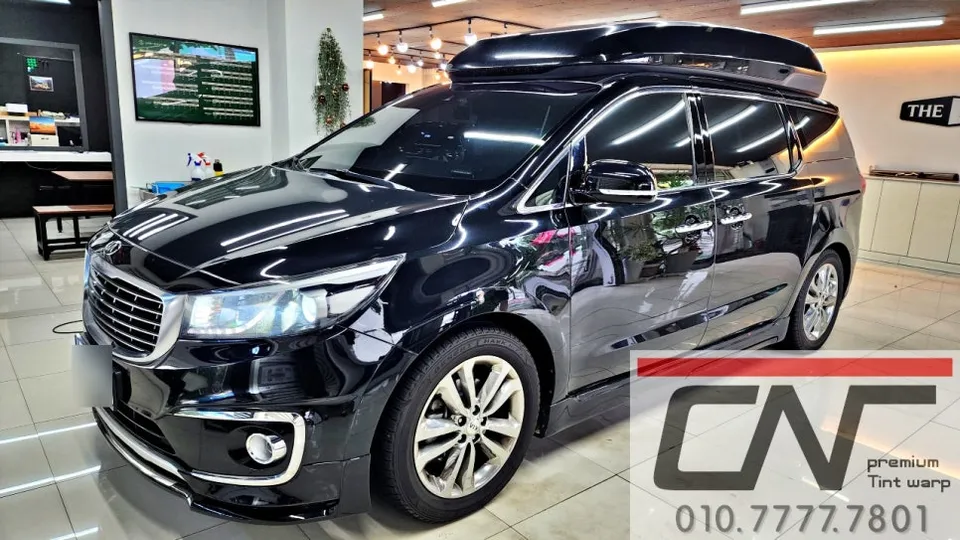 Kia Carnival Hi-Limousineのカーフィルム施工事例|費用目安・仕上がり 施工写真 3-3