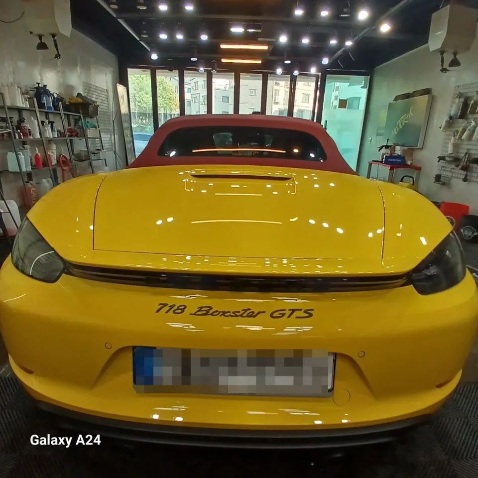 ポルシェ ボクスターのガラスコーティング事例｜韓国での施工 施工写真 1-2