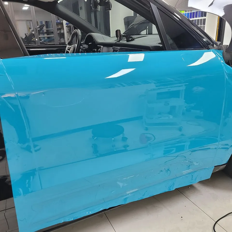 Porsche Macanのカーラッピング事例 施工写真 3