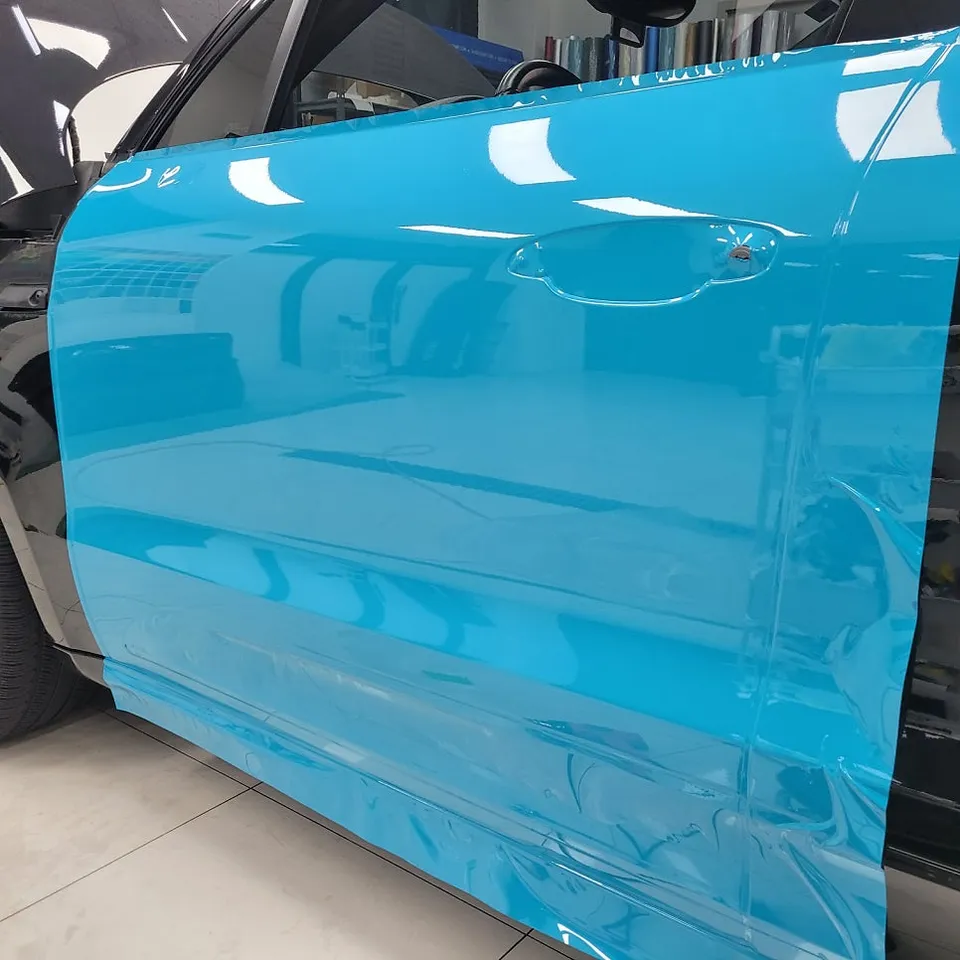 Porsche Macanのカーラッピング事例 施工写真 5