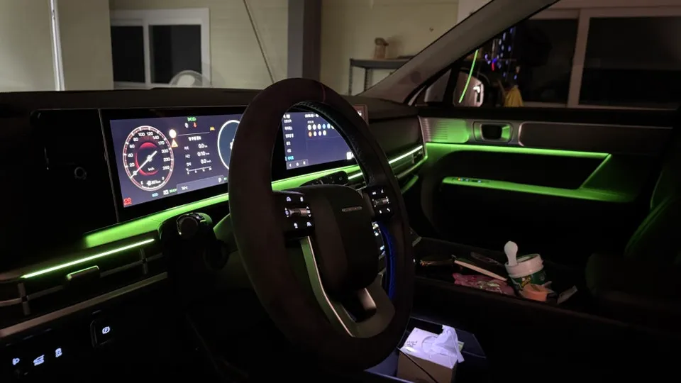 Hyundai Santa Fe MX5 ambient lighting - Hyundai Santa Fe MX5 Ambient Lighting Review — Enhanced Luxury photo 3