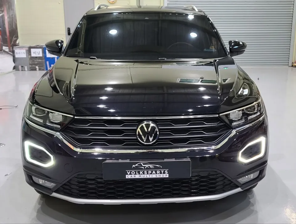 Volkswagen T-Roc OEM Rear Camera Review — Enhanced Parking Safety