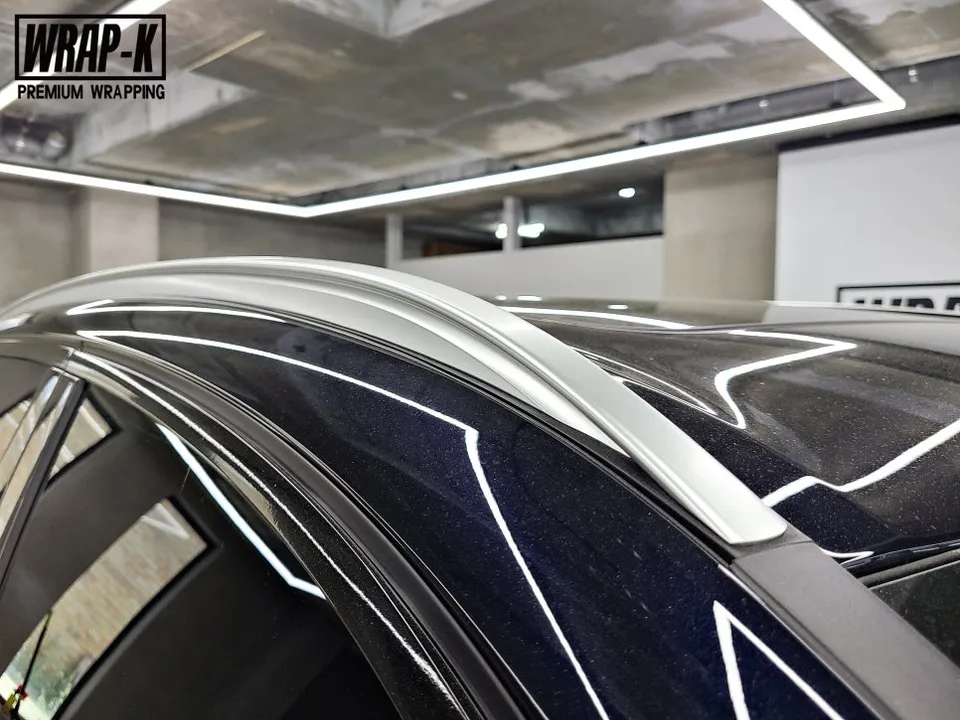 BMW X5のカーラッピング事例 施工写真 4-2