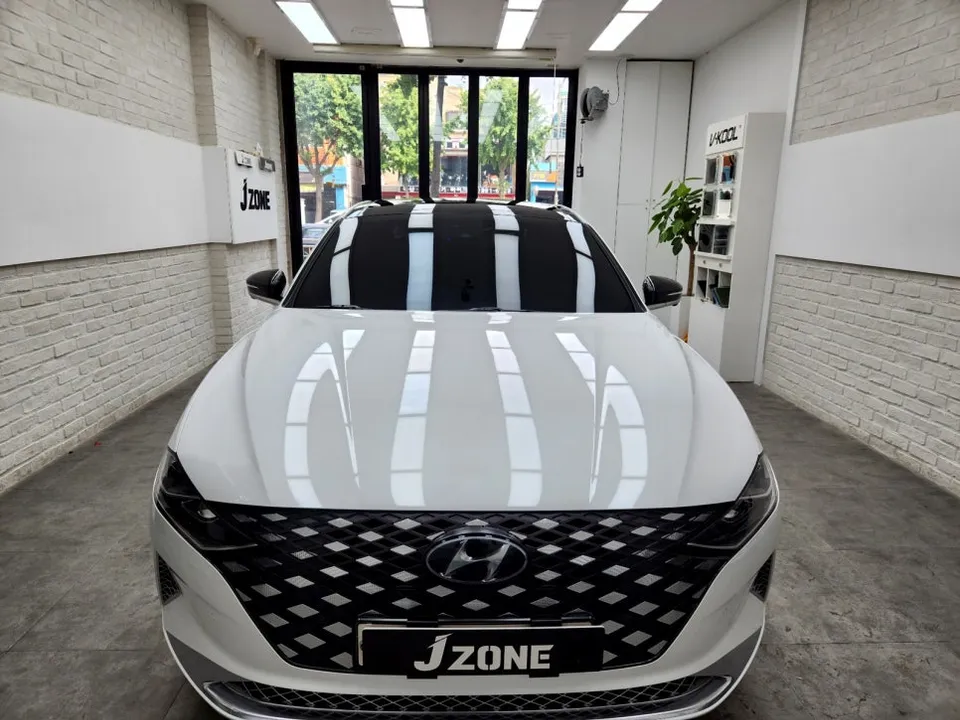 Hyundai Azera interior customization installation result