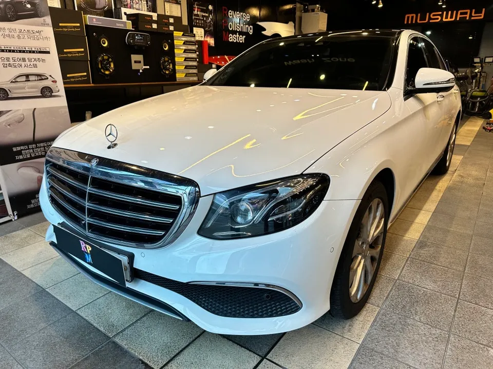 Mercedes-Benz E300 W213 dash cam review