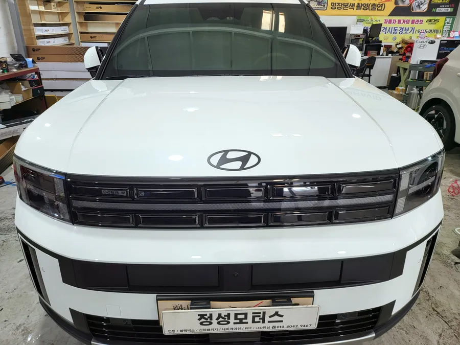 Hyundai Santa Fe MX5 Body Kit Review: Black Ink Emblem Upgrade