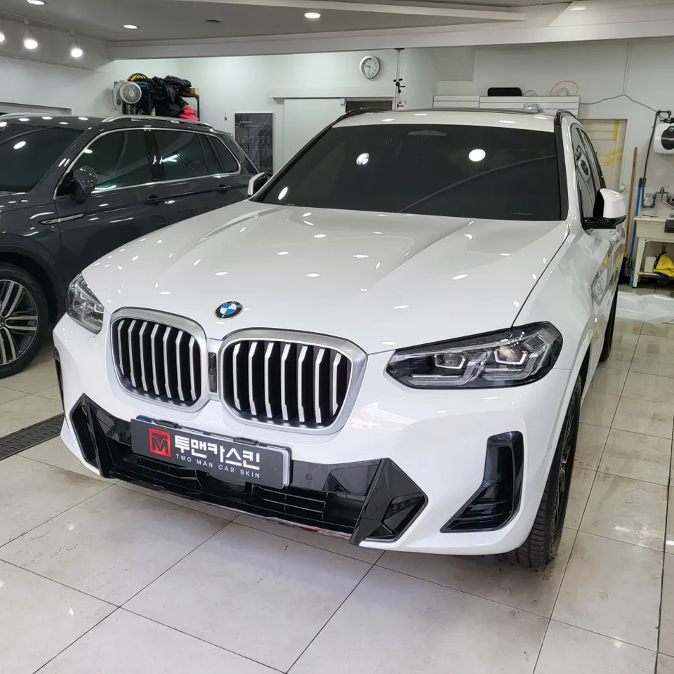 BMW X3 PPF施工事例|ライト・サイドミラー保護 施工写真 1-1