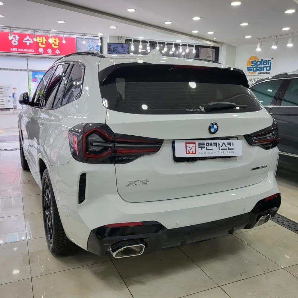 BMW X3 PPF施工事例|ライト・サイドミラー保護 施工写真 1-2