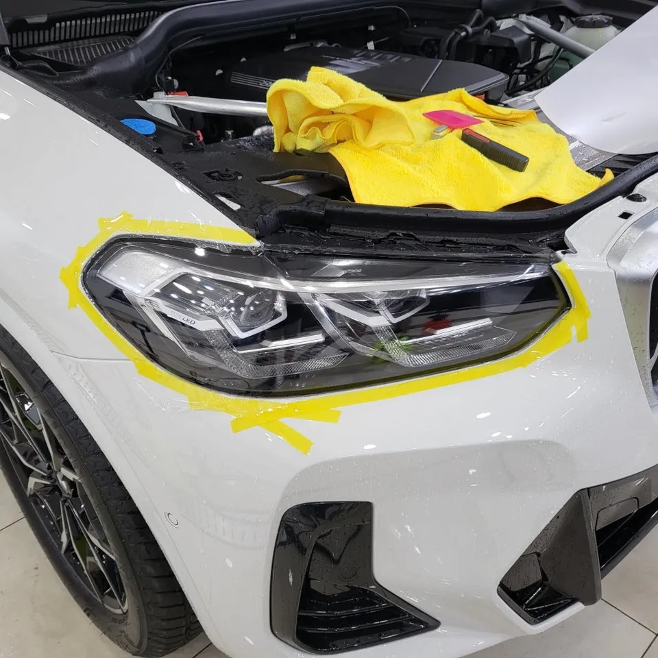 BMW X3 PPF施工事例|ライト・サイドミラー保護 施工写真 2-3