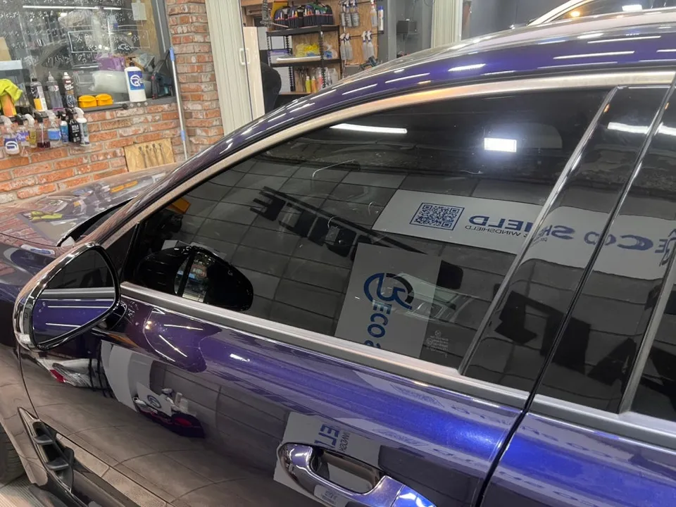Kia Stingerのカーフィルム施工事例|費用目安・仕上がり 施工写真 2-1