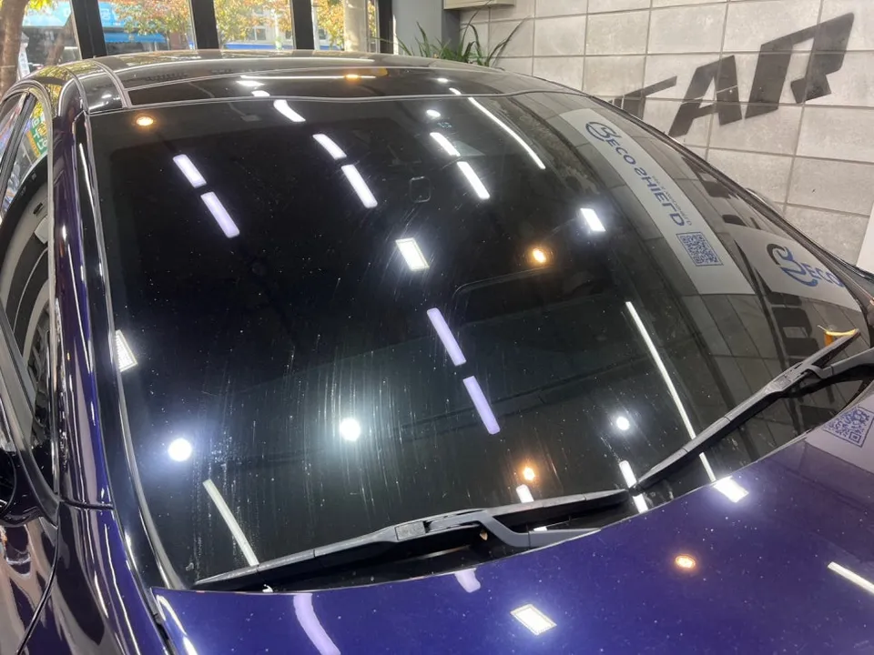 Kia Stingerのカーフィルム施工事例|費用目安・仕上がり 施工写真 1-2