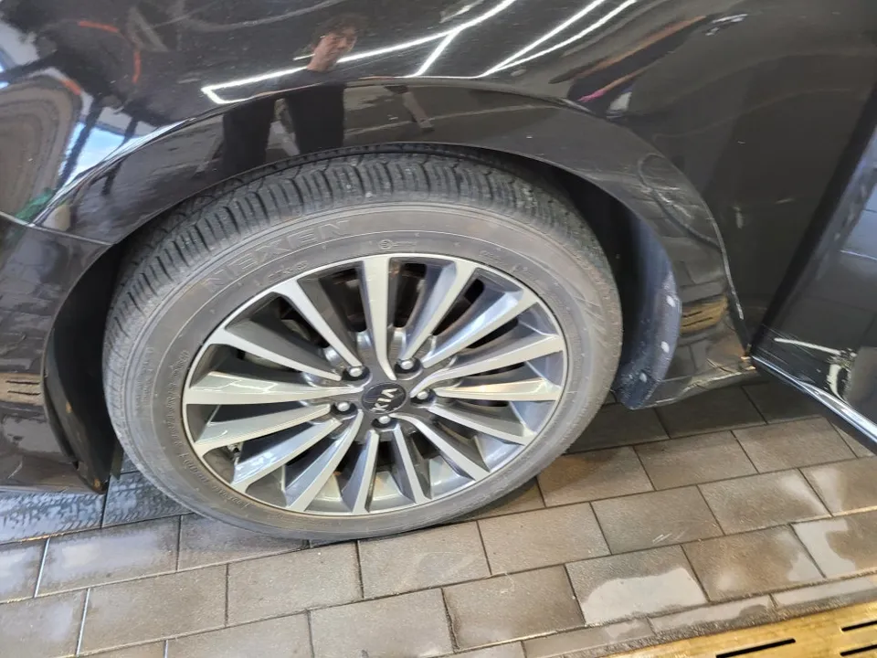 Kia K7のガラスコーティング事例 施工写真 3