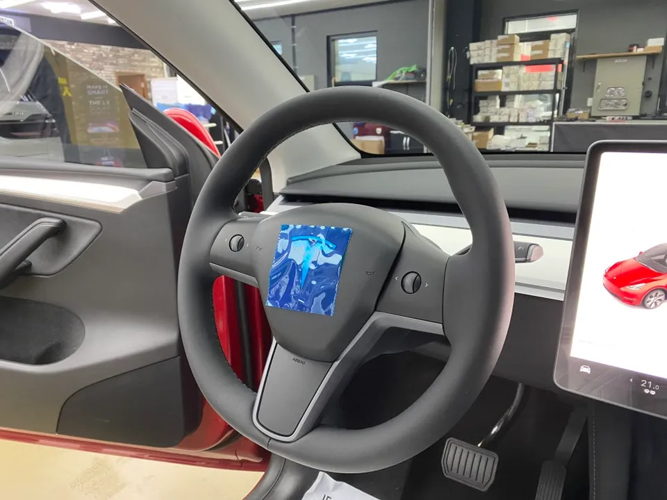 Tesla Y RWD steering wheel - Tesla Y Custom Steering Wheel Upgrade Review photo 4