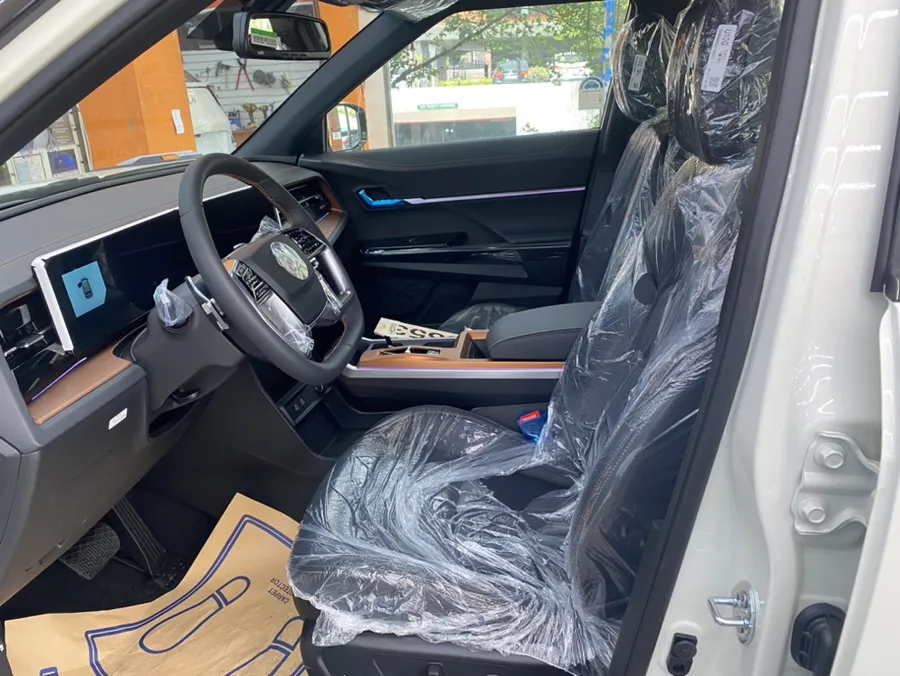 KG Mobility Torres EVXのカーフィルム施工事例 施工写真 4