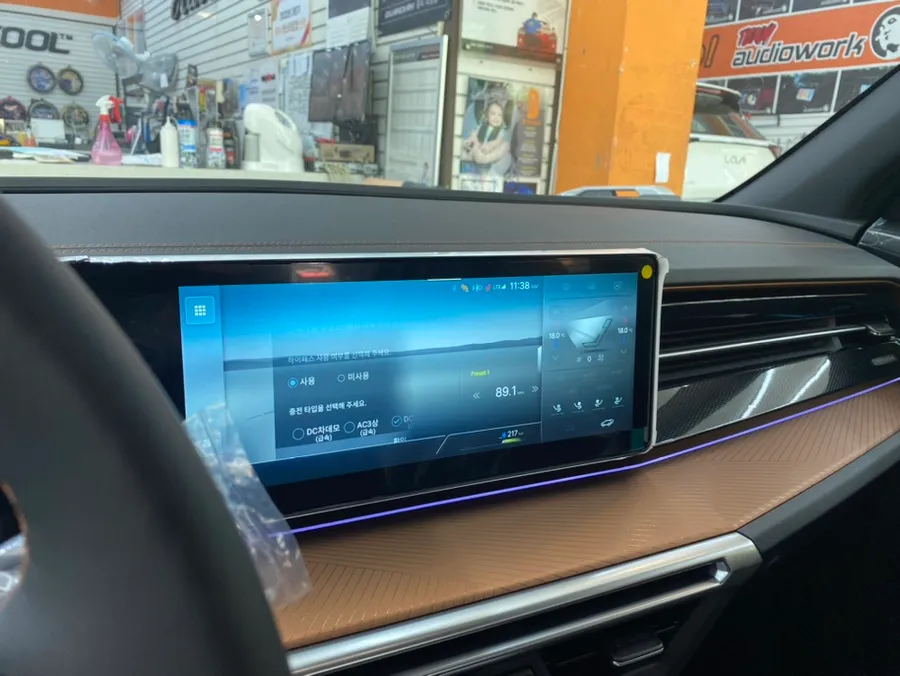 KG Mobility Torres EVXのカーフィルム施工事例 施工写真 6