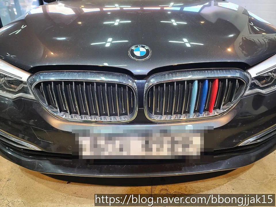 BMW 5 Series G30 body kit - BMW 5 Series G30 Body Kit Installation Review photo 2