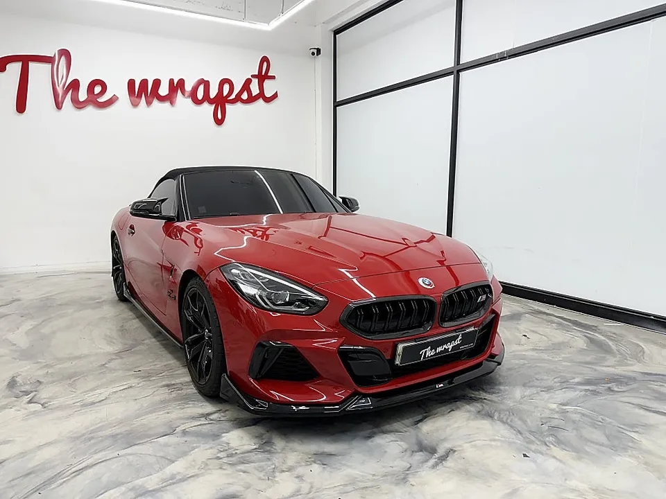 BMW Z4のカーラッピング事例|リアルカーボン調フィルム 施工写真 3-1