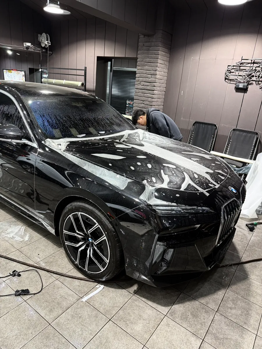 BMW 7 SeriesのPPF施工事例|費用目安と仕上がり 施工写真 2-1