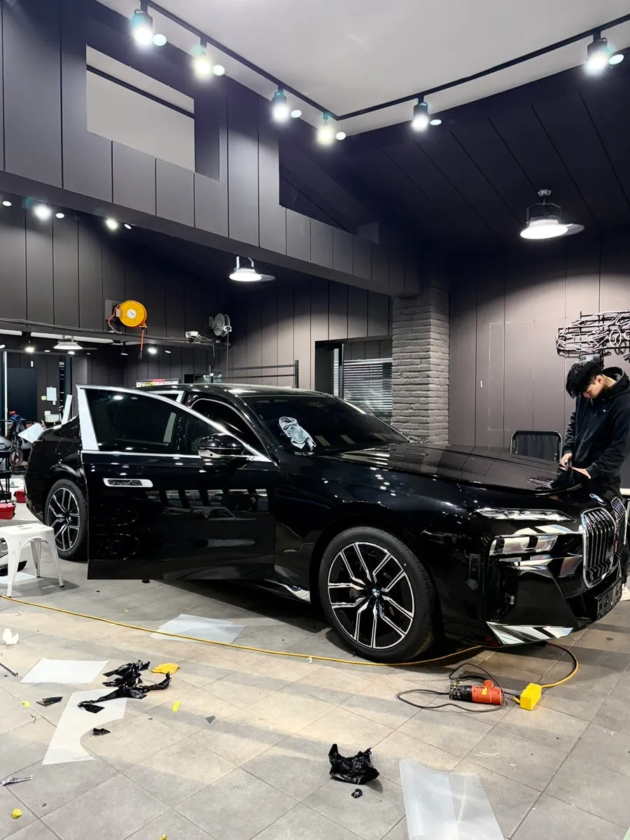 BMW 7 SeriesのPPF施工事例|費用目安と仕上がり 施工写真 3-1