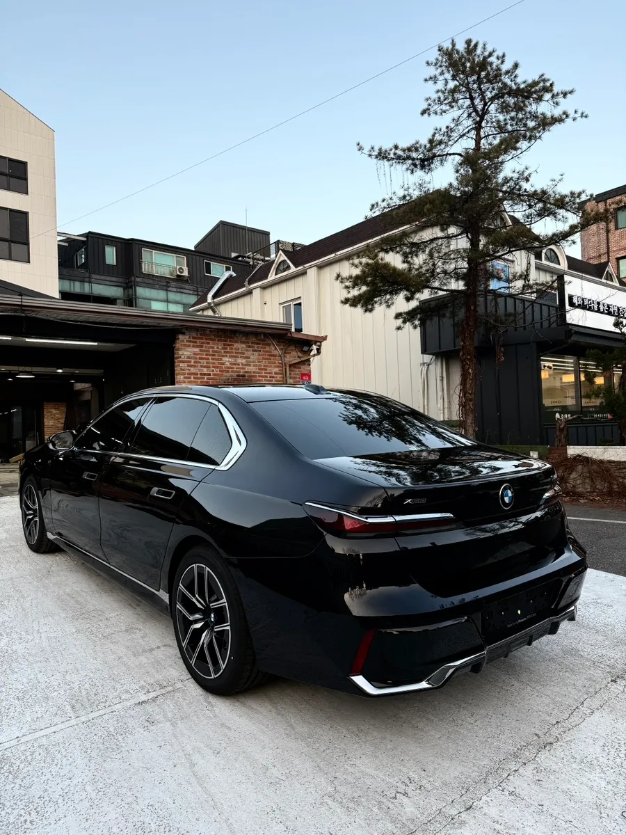 BMW 7 SeriesのPPF施工事例|費用目安と仕上がり 施工写真 3-3