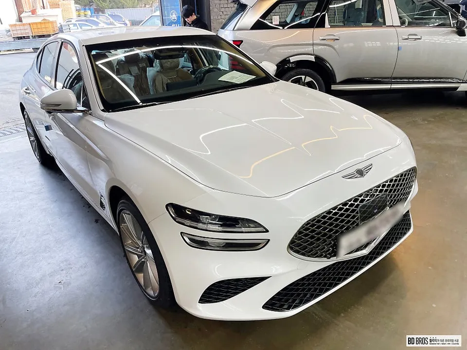 Genesis G70のカーフィルム施工事例｜費用目安・仕上がり 施工写真 4-1