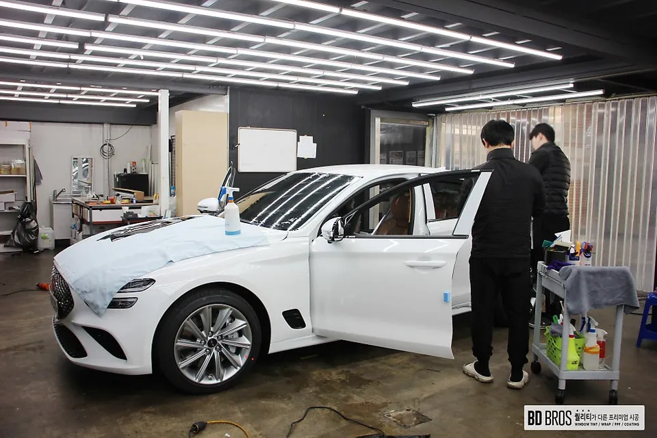 Genesis G70のカーフィルム施工事例｜費用目安・仕上がり 施工写真 3-2