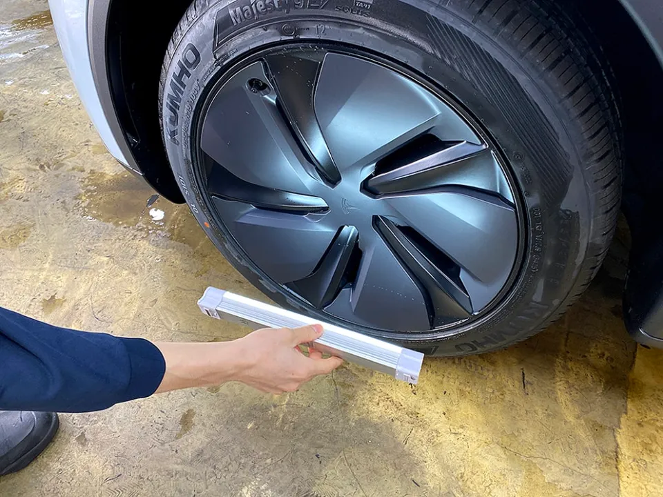 Tesla Model Y ambient lighting - Tesla Model Y Ambient Lighting Review — Enhanced Interior Ambianc photo 4
