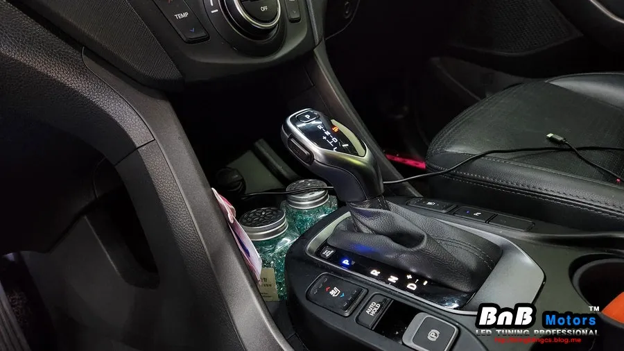 Hyundai Santa Fe DM new car package - Hyundai Santa Fe DM New Car Package Review — Enhanced Interior photo 4