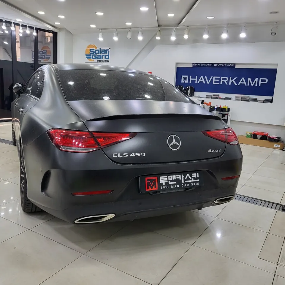 Mercedes-Benz CLS 450のカーラッピング事例 施工写真 2-2