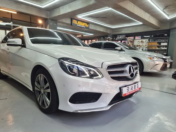 Mercedes-Benz E-Class W212のカーオーディオ施工事例 写真