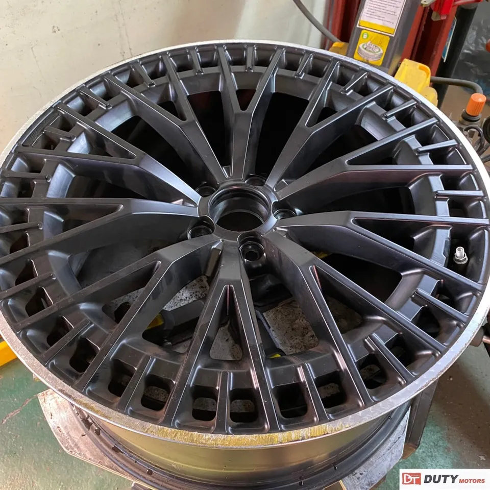Mercedes-Benz EQS wheel repair - Mercedes-Benz EQS Wheel Repair & Painting Review — Enhanced Finis photo 4