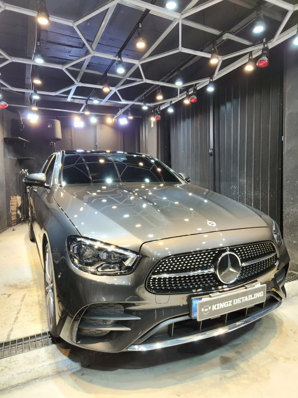 Mercedes-Benz E-Class ceramic coating installation result