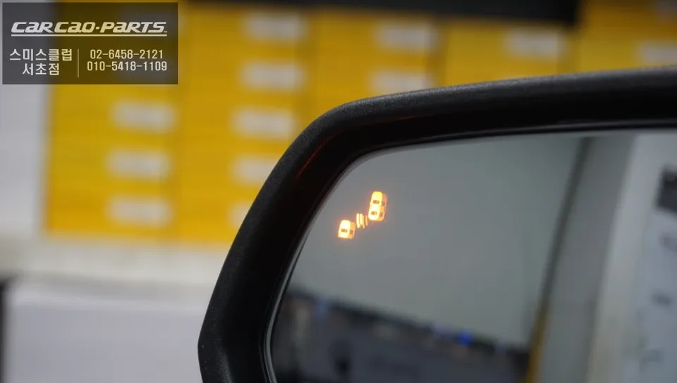 Ford MustangのAndroid Auto・CarPlay取付事例 施工写真 1-3