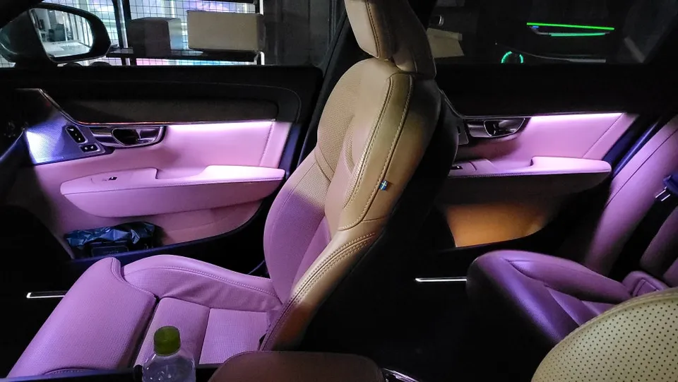 Volvo S90 ambient lighting - Volvo S90 Ambient Lighting Review: Cost & Results photo 5