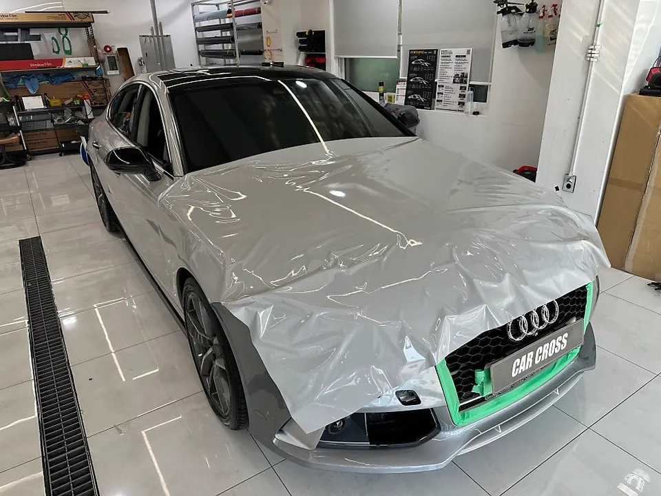 Audi A7のカーラッピング事例|費用目安・仕上がり 施工写真 3-1