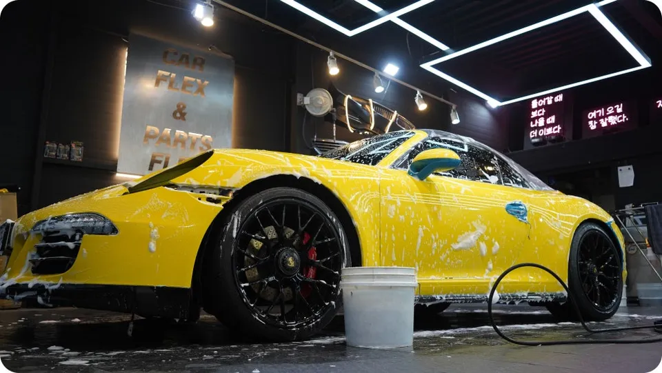 ポルシェ911 PPF施工事例：グロスグレーへのカラーチェンジ 施工写真 1-2