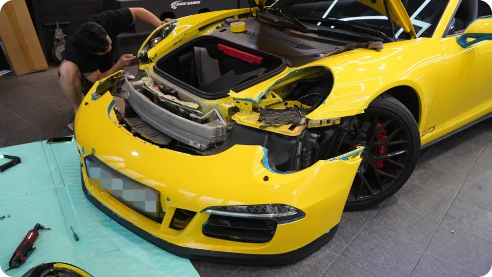 ポルシェ911 PPF施工事例：グロスグレーへのカラーチェンジ 施工写真 2-3