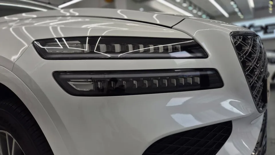 Genesis G80 PPF施工事例|費用目安と仕上がり 施工写真 1-2