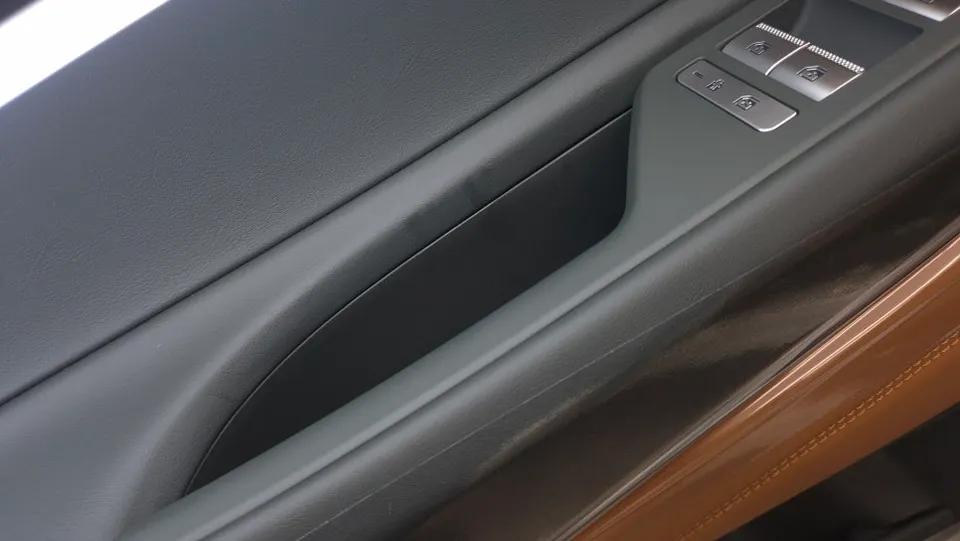 Genesis G80 PPF施工事例|費用目安と仕上がり 施工写真 1-3