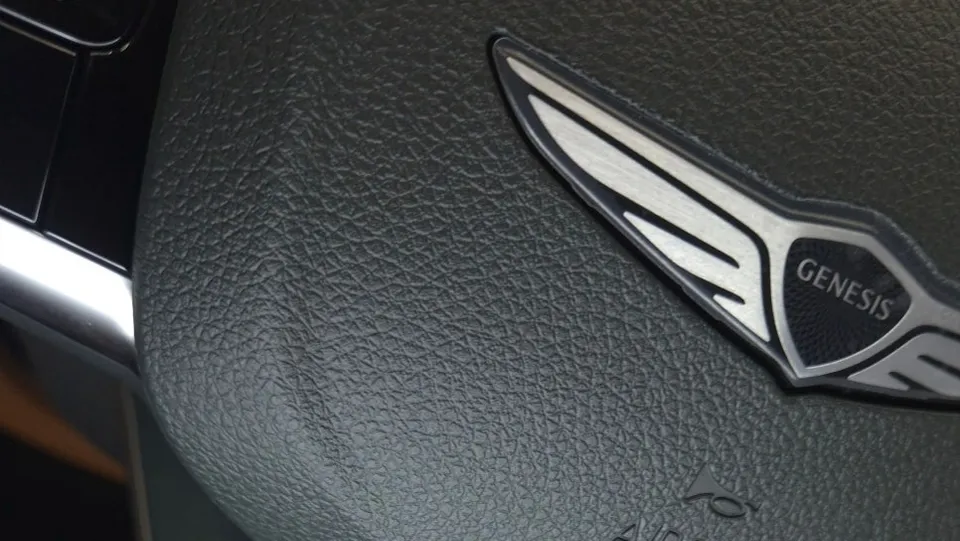 Genesis G80 PPF施工事例|費用目安と仕上がり 施工写真 2-3