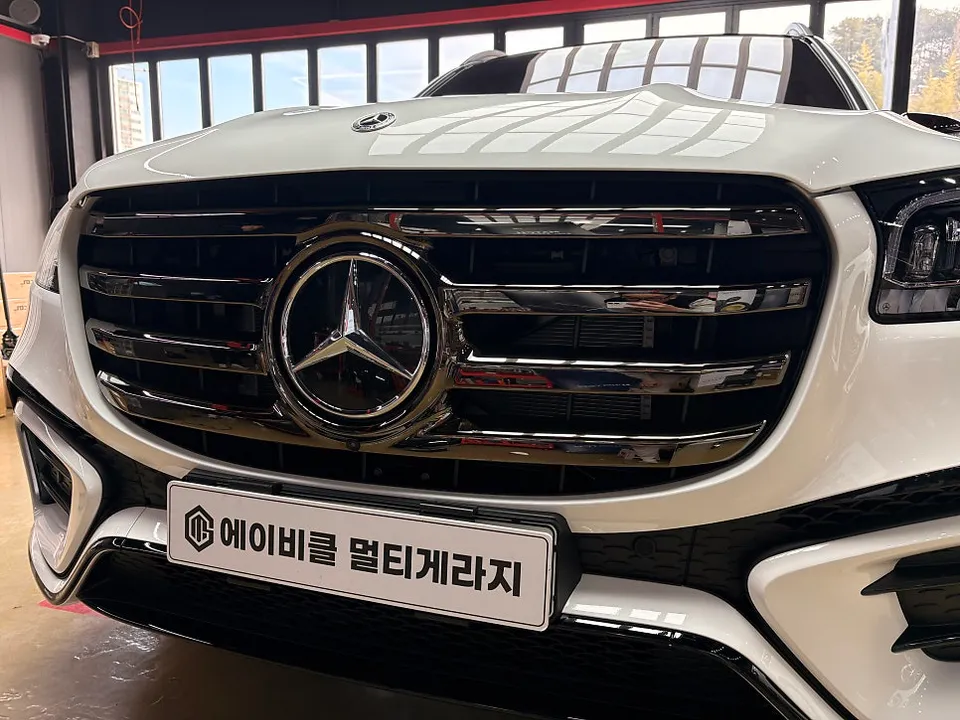 Mercedes-Benz E-Class body kit - Mercedes-Benz E-Class Body Kit Review — Installation & Cost photo 3