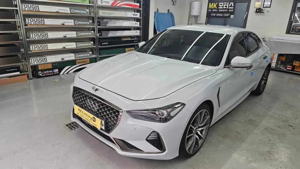 Genesis G70のカーフィルム施工事例|費用目安・仕上がり 施工写真 2-3
