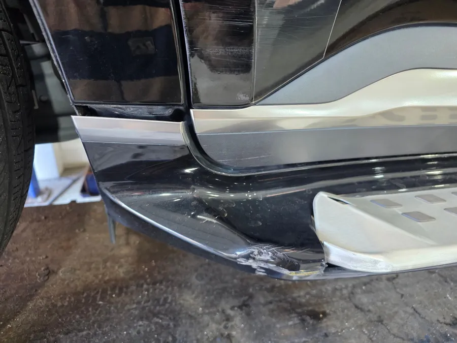 Kia Carnival Hi-Limousine Body Kit Installation Review photo 2
