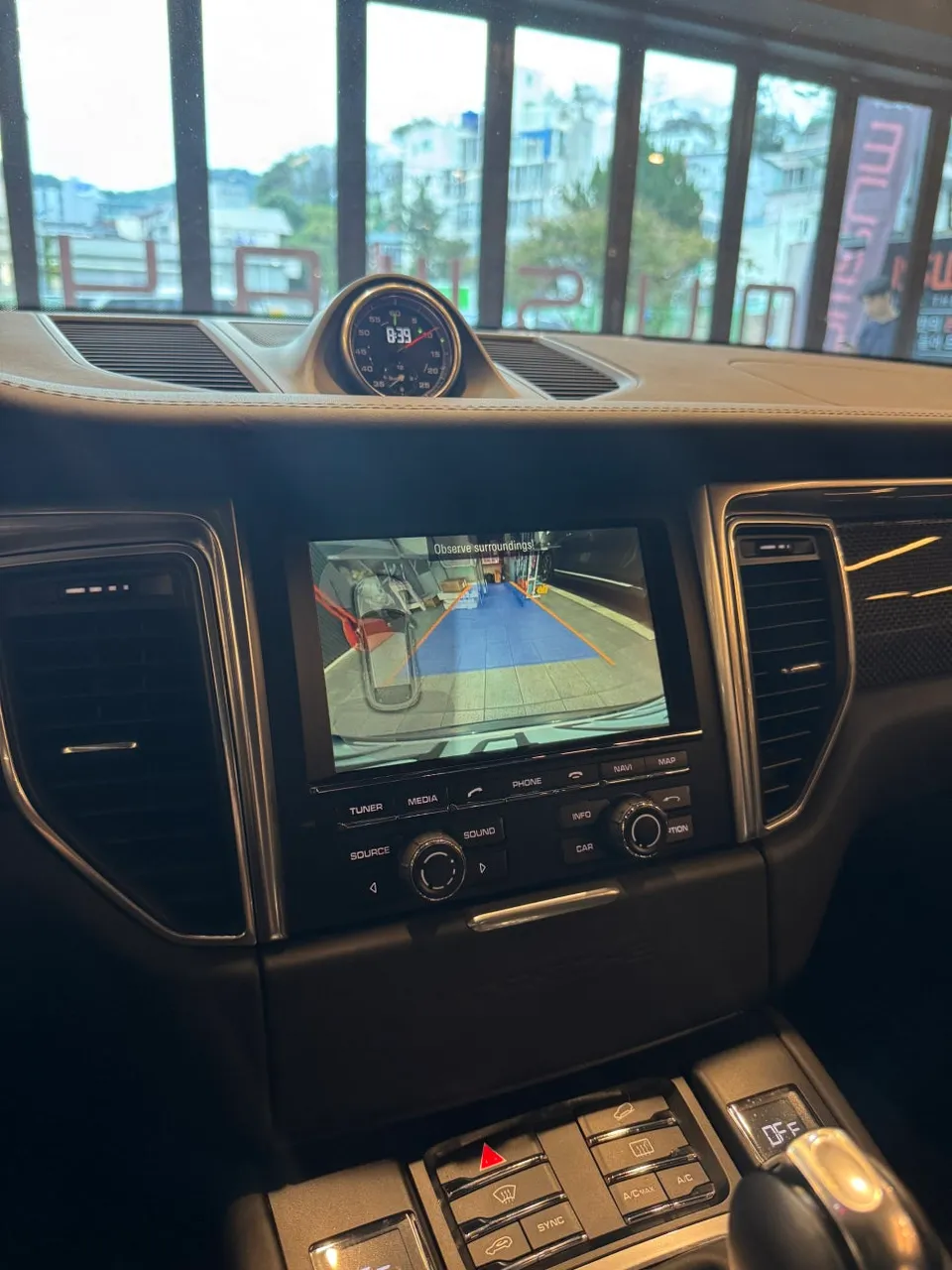 Porsche Macan android system - Porsche Macan Android Head Unit Review — 24.6-inch Dual Display photo 4