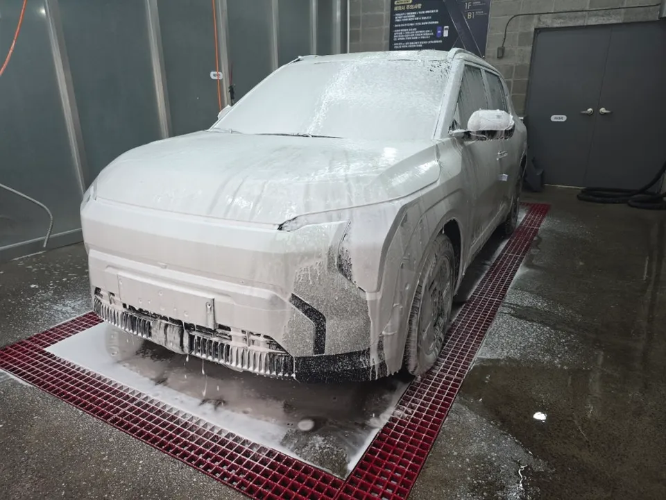 Kia EV6 PPF施工事例｜費用目安と仕上がり 施工写真 4-1