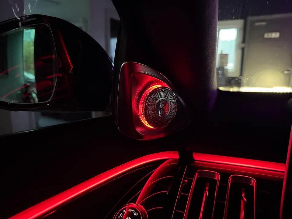 Mercedes-Benz S-Class W223のカーオーディオ施工事例 施工写真 3-2