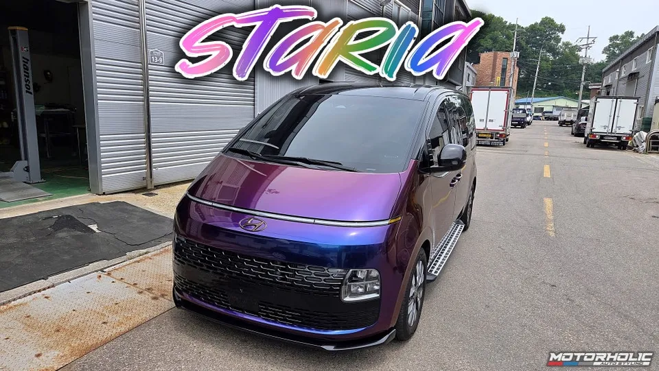 Hyundai Stariaのカーラッピング事例 写真