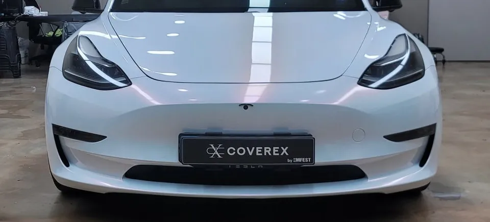 Tesla Model 3 vinyl wrap - Tesla Model 3 Vinyl Wrap Review: Diamond White Pink AX Film photo 3