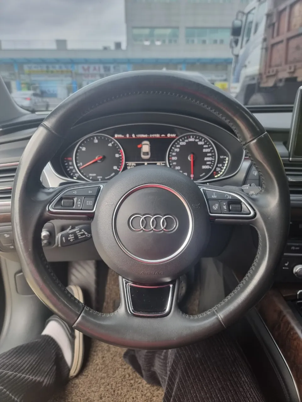 Audi A7 C7 interior customization - Audi A7 Interior Customization Review: R8 Steering Wheel & 12.3"  photo 3